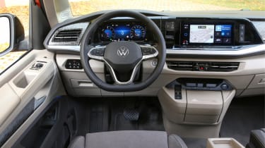 Volkswagen Multivan MPV - interior 