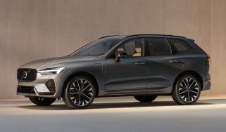 2025 Volvo XC60 front quarter