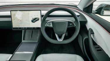 Tesla Model 3 facelift steering wheel