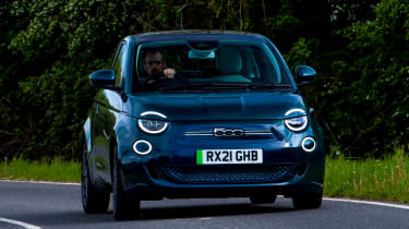 Fiat 500 electric front dynamic