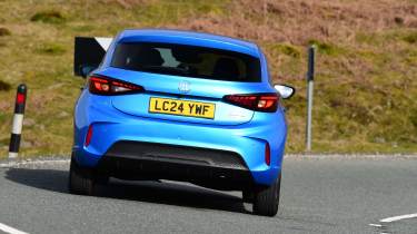 MG3 rear handling