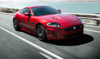 Jaguar XK Dynamic R coupe front quarter