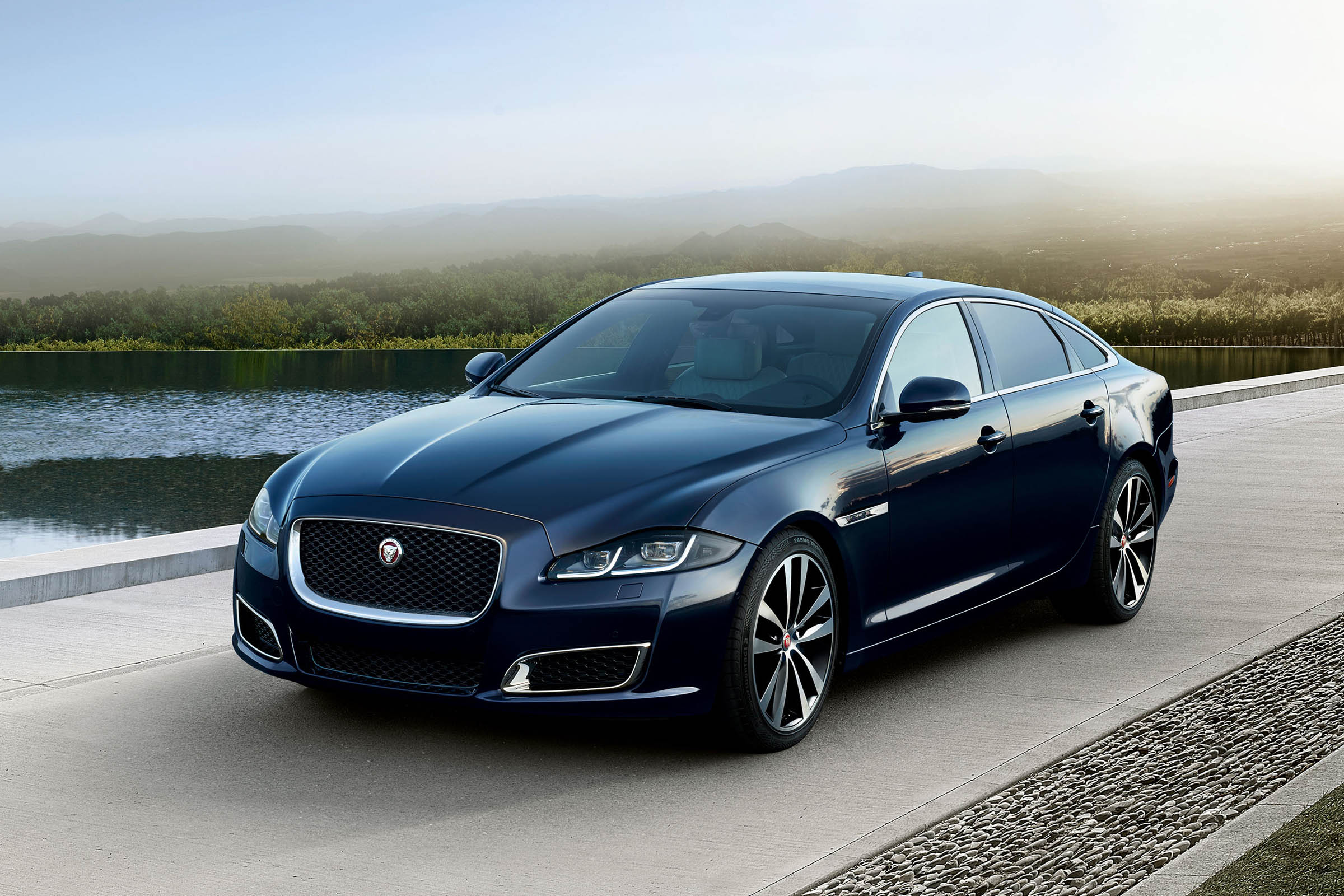 Jaguar XJ50 anniversary edition revealed | Carbuyer