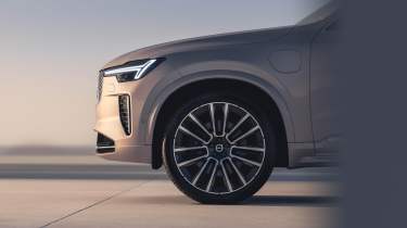 2024 Volvo XC90 side closeup