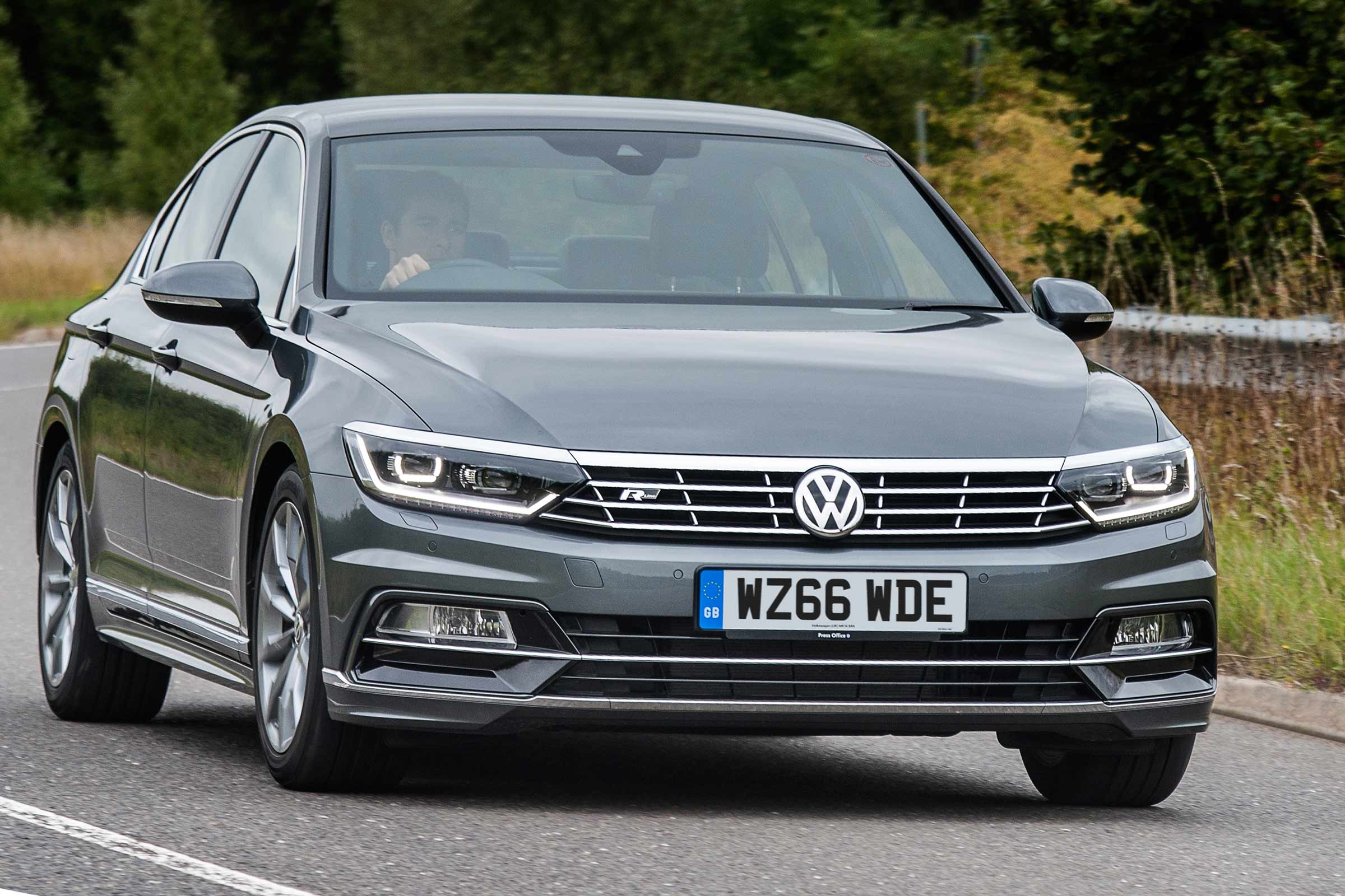 Volkswagen Passat Now Available With Petrol Engines | Carbuyer