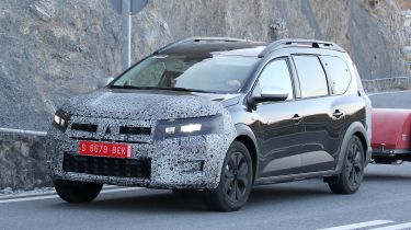 2026 Dacia Jogger spy shot front quarter