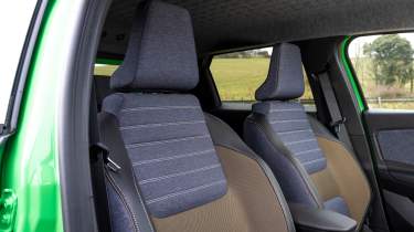 Renault 5 front seats