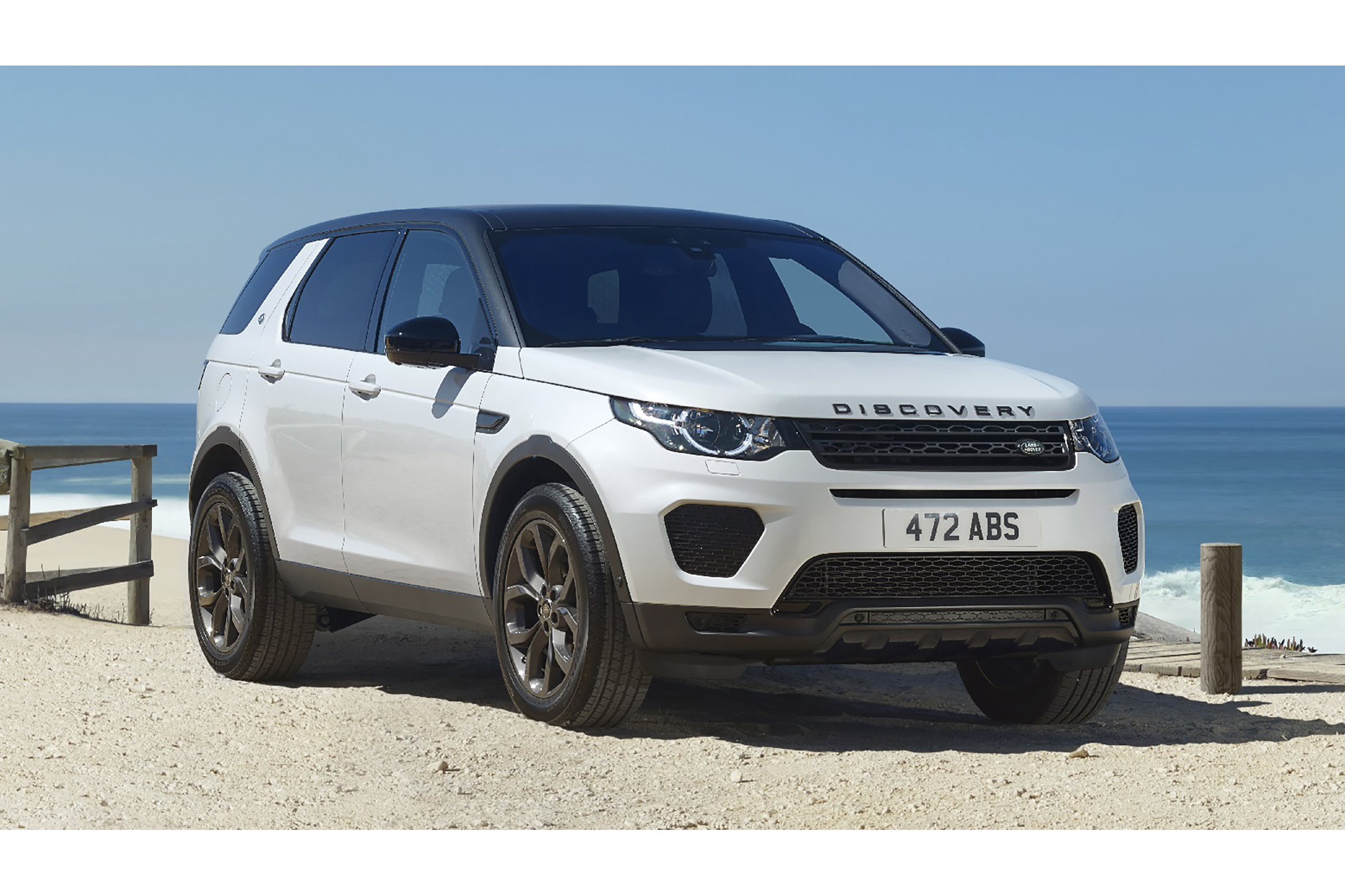 land-rover-discovery-sport-landmark-edition-launched-carbuyer