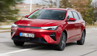 2022 MG 5 EV driving