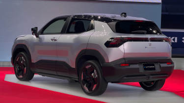 Suzuki e Vitara reveal rear