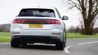 Audi Q8 facelift rear handling