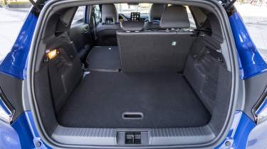 Renault Captur facelift boot split seats