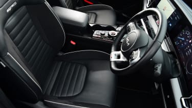 Kia Sportage drive front seats