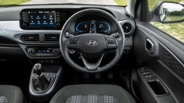Hyundai i10 facelift interior