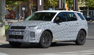 2019 Land Rover Discovery Sport front spy shot