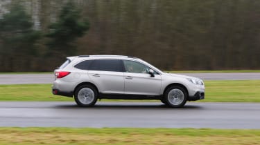  Subaru Outback 2015 images Carbuyer