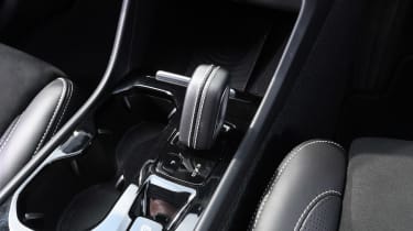 Used Volvo XC40 review: 2018-Present (Mk1) - gear lever