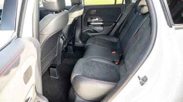 Mercedes GLA facelift rear seats