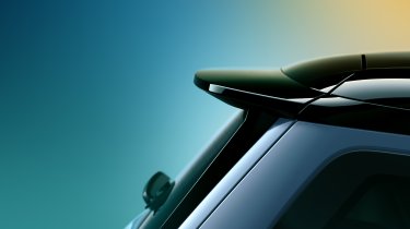 Renault 4 roof spoiler teaser