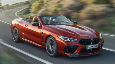 BMW M8 Competition convertible - front view 3/4 cornering 