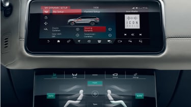 Range Rover Velar SVAutobiography Dynamic Edition screen