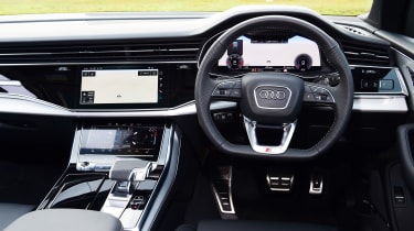 Audi Q7 - interior 