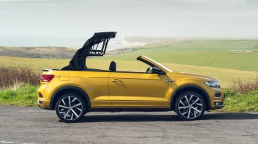 Volkswagen T-Roc Cabriolet side view - roof opening