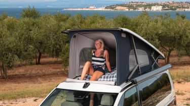 Volkswagen California pop up tent