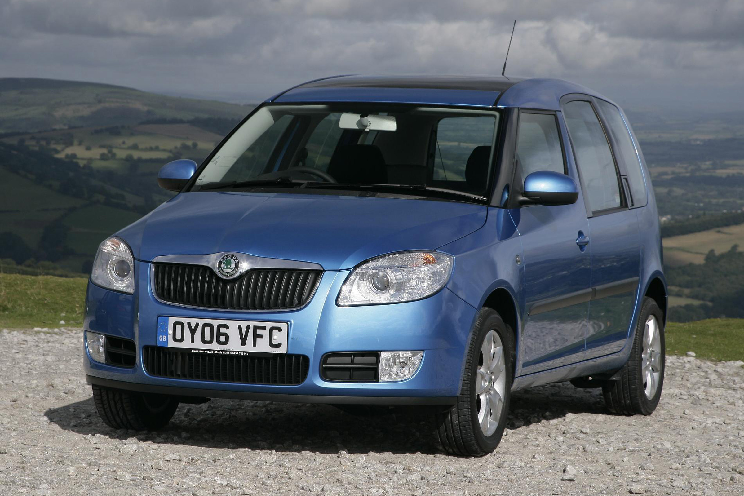 Skoda Roomster MPV review - CarBuyer 