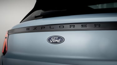 Ford Explorer SUV 9