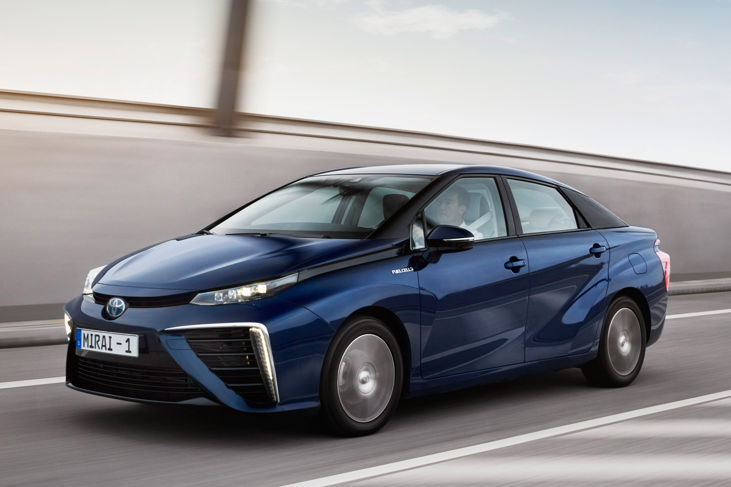 Toyota Mirai Hydrogen Fuel Cell Pictures Carbuyer 0699