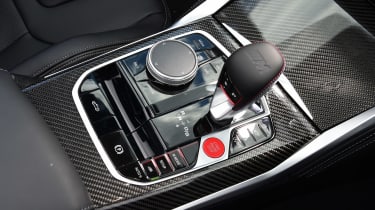 2022 BMW M4 Convertible centre console