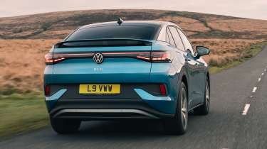 Volkswagen ID.5 rear cruising