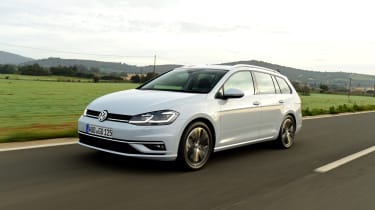 The handling of the Golf estate is neat and tidy, although you can feel the extra weight compared to the hatchback