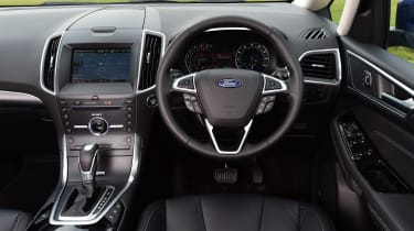 Ford S-MAX - interior 