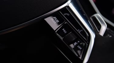 Audi RS6 Avant estate driving modes