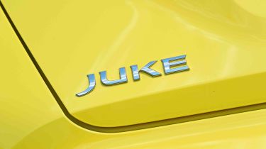 Nissan Juke UK drive badge