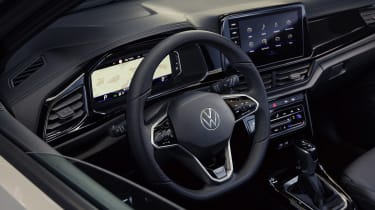 Volkswagen T-Roc facelift interior close up