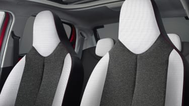 Citroën C1 Urban Ride - front seats