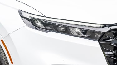 Honda CR-V SUV headlights