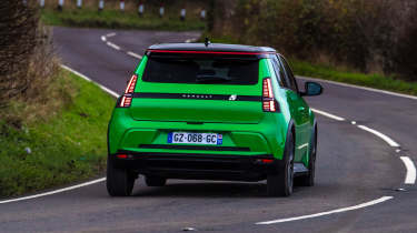 Renault 5 rear driving