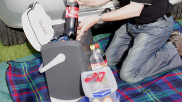 mains electric cool box