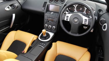 Nissan 350Z interior