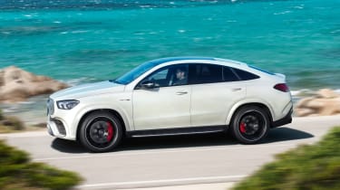 2020 Mercedes-AMG GLE 63 S Coupe side panning