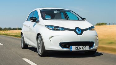 Renault ZOE old vs new front 3/4 tracking