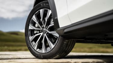 Volvo V90 Cross Country alloy wheels