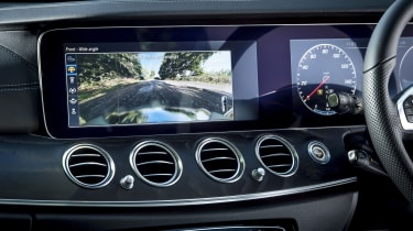 Mercedes E-Class estate screen