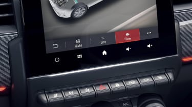 2021 Renault Arkana SUV touchscreen and buttons