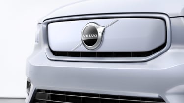 Volvo XC40 Recharge grille