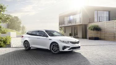 This is the facelifted Kia Optima, which will be revealed at the Geneva Motor Show